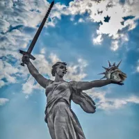 По рублю