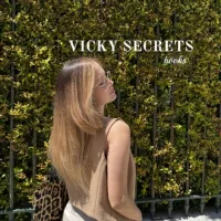 Vicky Secrets | Books 📚